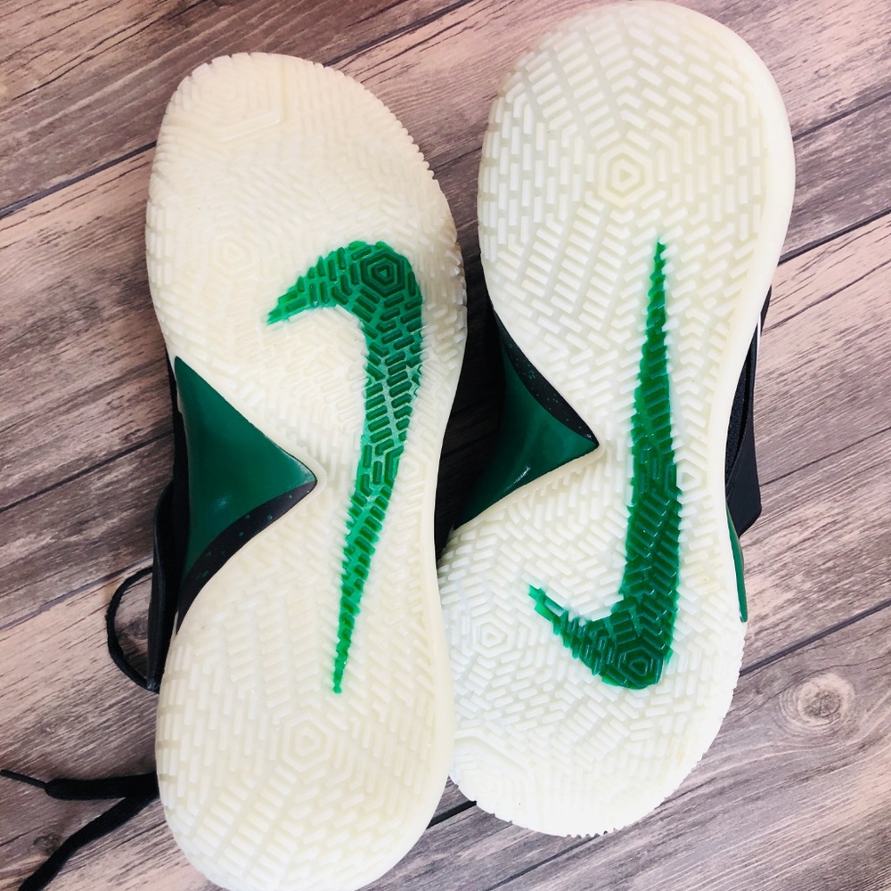 NIKE | ZOOM LIVE PE SNEAKERS Size 10 - Picture 8 of 8